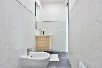 Bagno di GuestHost - La finestra su Garibaldi