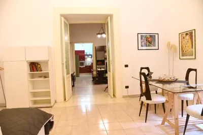 Area soggiorno di Costigliola Baroque Palace Flat next MANN Museum