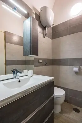 Bagno di Tribunali231