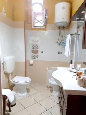 Bagno di Modern apartment in Napoli, near historical centre