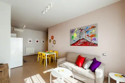 Cucina o angolo cottura di NEAPOLITAN SKYSCRAPER APARTMENT