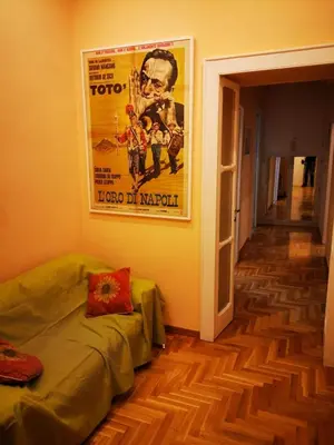 Area soggiorno di Casa Cupiello Via Chiaia - Casa Vacanze ad uso Esclusivo