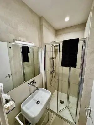 Bagno di Venustas Napoli Toledo