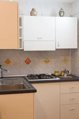 Cucina o angolo cottura di Napoli centro apartment A balcony in the heart of naples