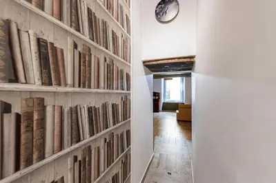 Biblioteca nell'appartamento