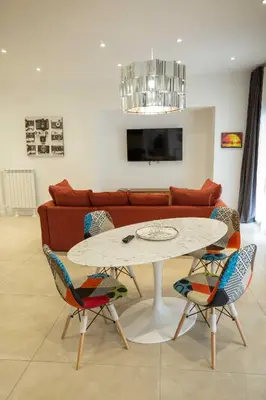 TV o dispositivi per l'intrattenimento presso Napolidays Downtown Naples By Dimorra