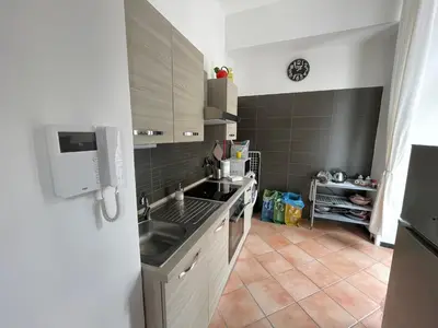 Cucina o angolo cottura di La finestra sul corso