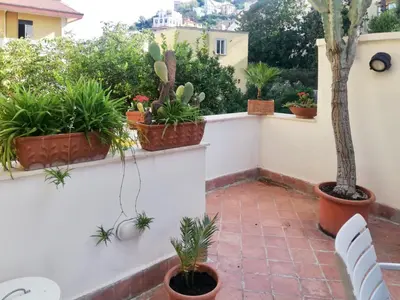 Planimetria di MONTESANTO CVE, terrasse avec vue sur Naples - LOCAPPART