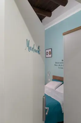 Letto o letti in una camera di Yes I Know My Room - Storico