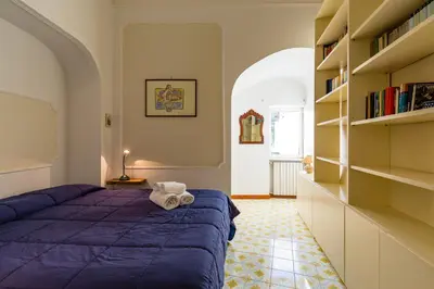Letto o letti in una camera di Villa Paola - Hidden Panoramic Garden and Terr...