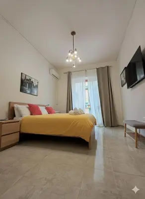 TV o dispositivi per l'intrattenimento presso IANOS Apartment Naples