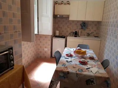 Cucina o angolo cottura di Fashion Cathedral apARTment, Centro Storico Napoli