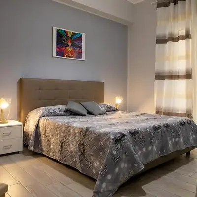 zuroli suite